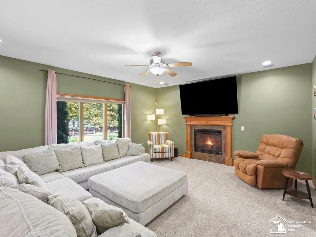 1176 Twin Lakes Drive Bedford Township MI 48182