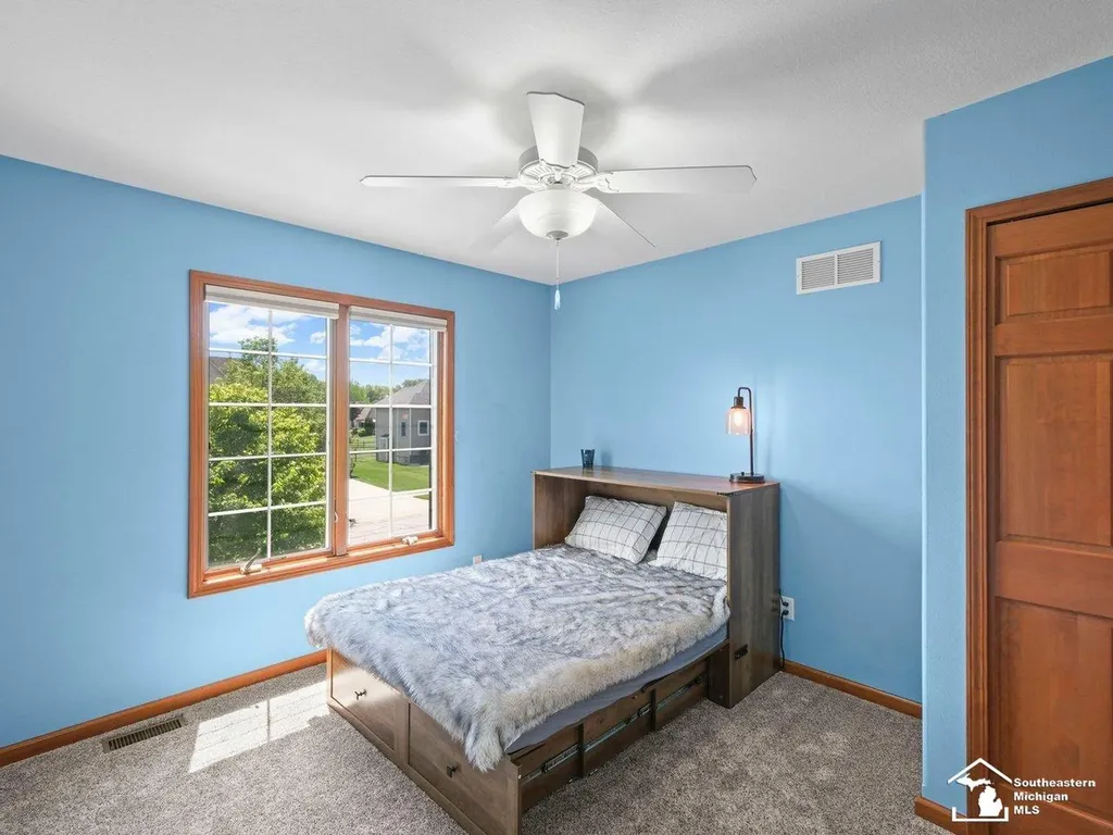 1176 Twin Lakes Drive Bedford Township MI 48182