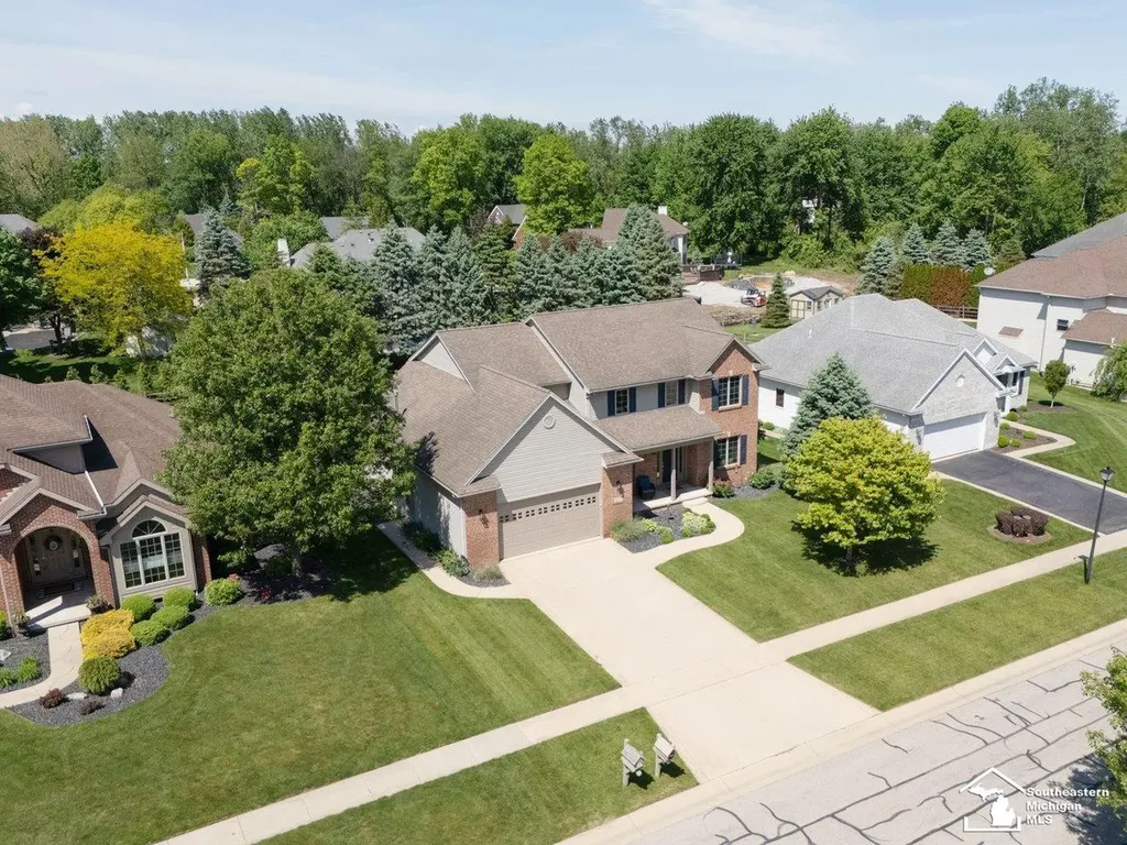 1176 Twin Lakes Drive Bedford Township MI 48182