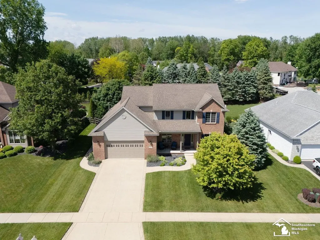 1176 Twin Lakes Drive Bedford Township MI 48182