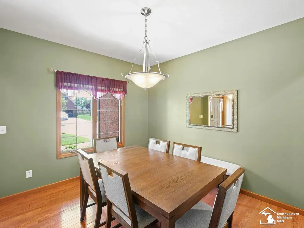 1176 Twin Lakes Drive Bedford Township MI 48182