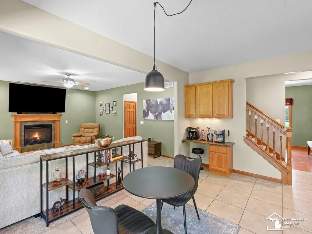 1176 Twin Lakes Drive Bedford Township MI 48182
