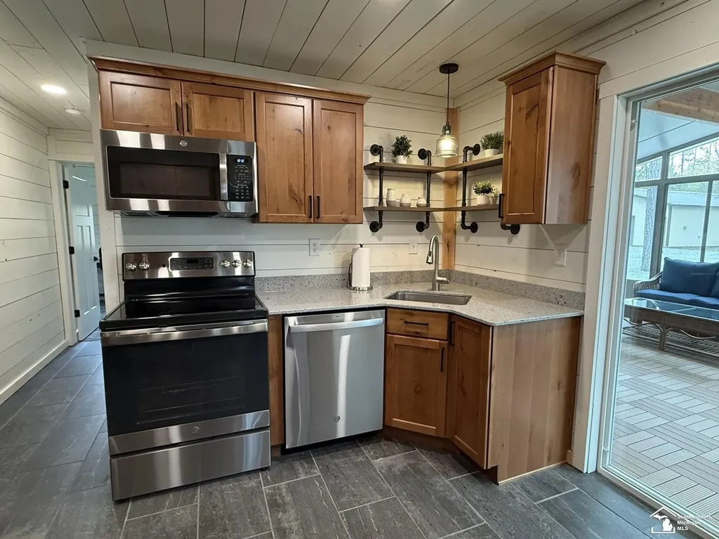 1391 W Hill Road Elmer Township MI 49756