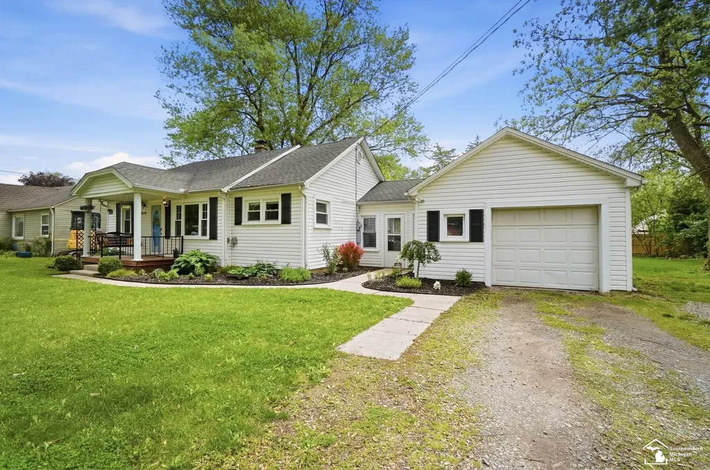 15592 Cedar Street Monroe City MI 48161