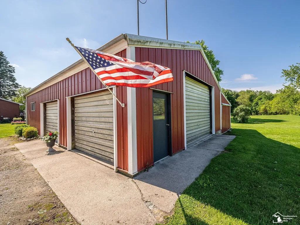 3551 N Otter Creek Road La Salle Township MI 48161