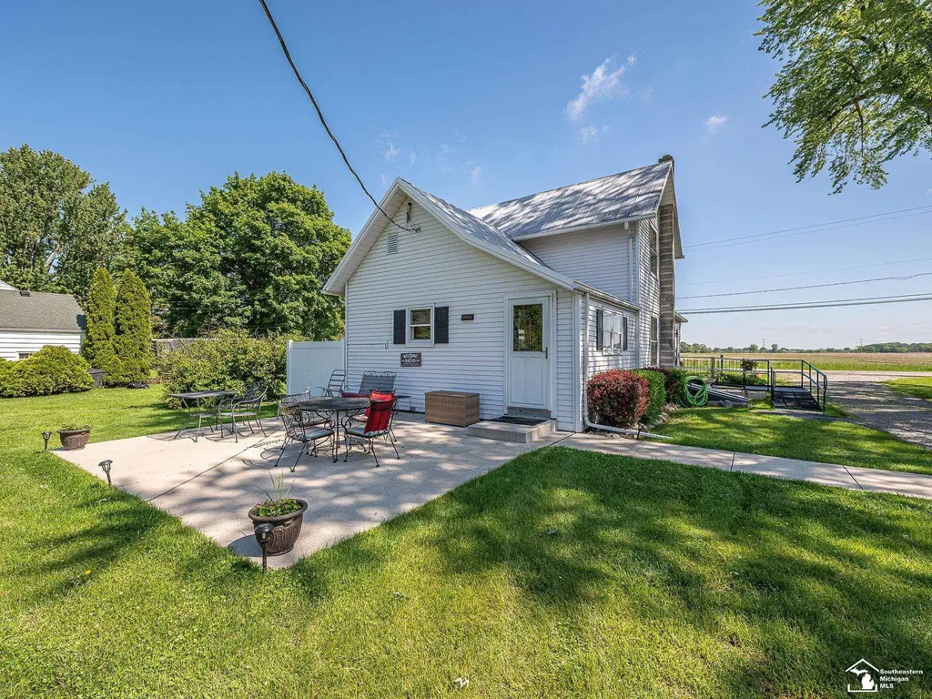 3551 N Otter Creek Road La Salle Township MI 48161