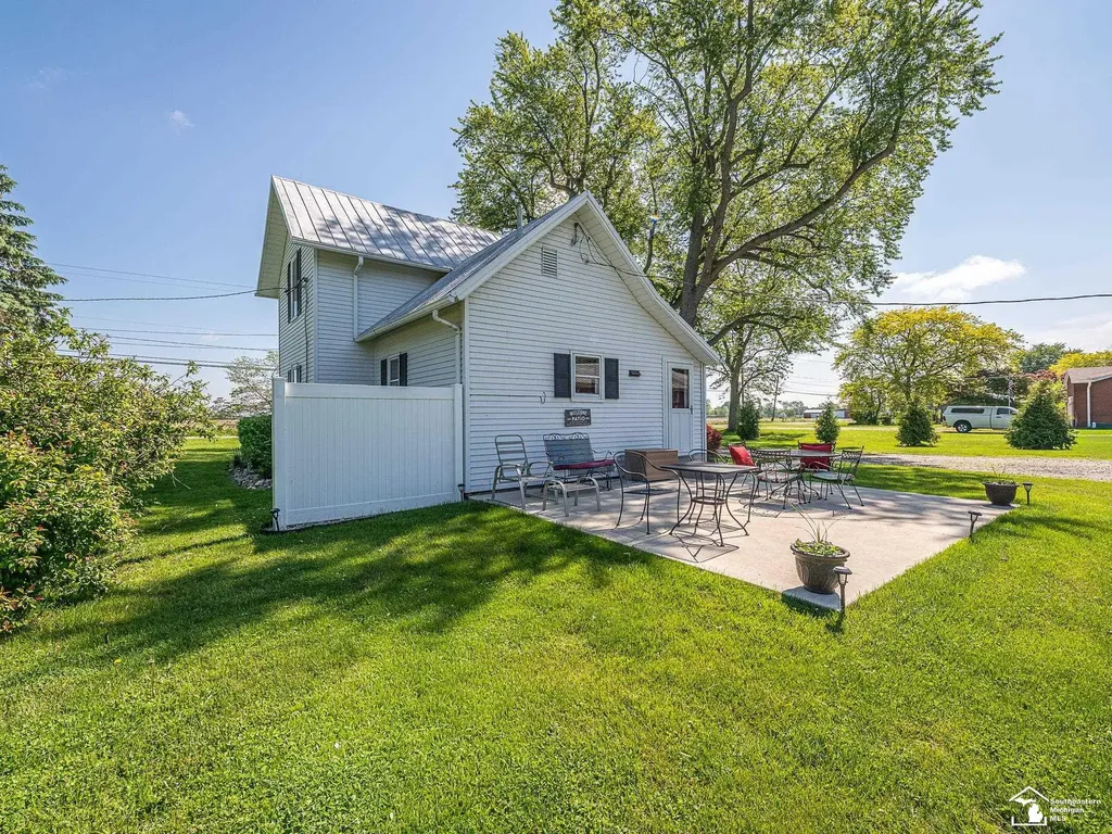 3551 N Otter Creek Road La Salle Township MI 48161