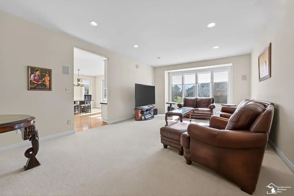 4592 Forestview Drive West Bloomfield Charter Township MI 48322