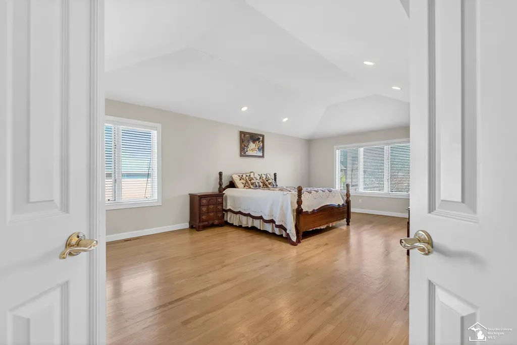 4592 Forestview Drive West Bloomfield Charter Township MI 48322