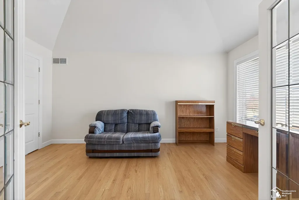 4592 Forestview Drive West Bloomfield Charter Township MI 48322