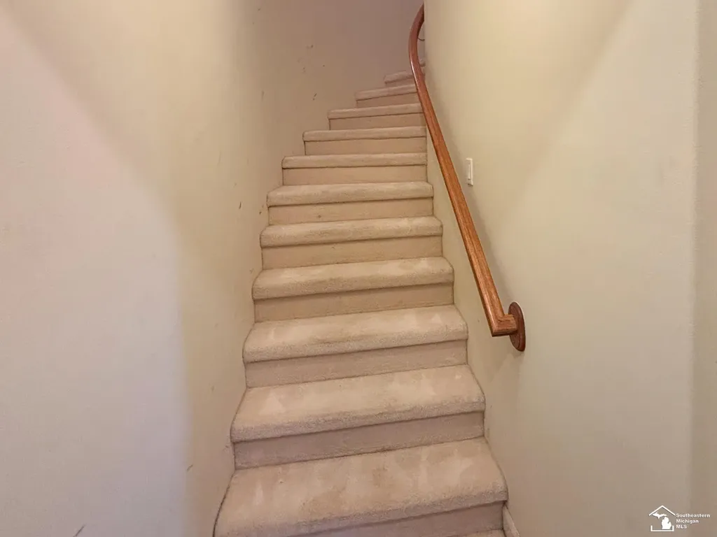 4592 Forestview Drive West Bloomfield Charter Township MI 48322