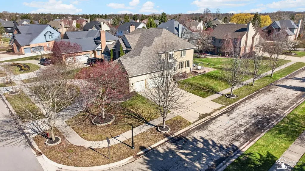 4592 Forestview Drive West Bloomfield Charter Township MI 48322