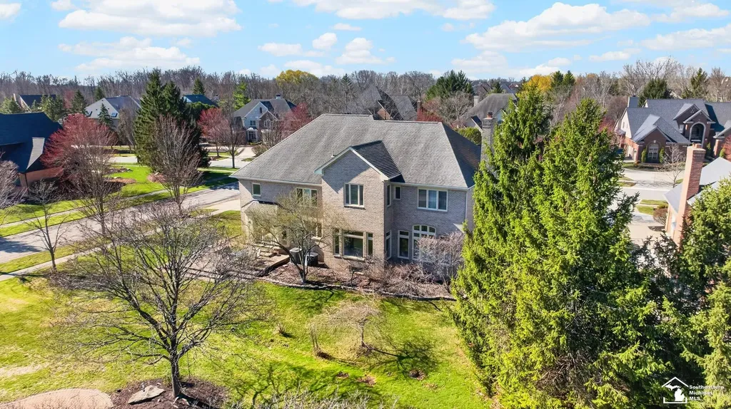 4592 Forestview Drive West Bloomfield Charter Township MI 48322