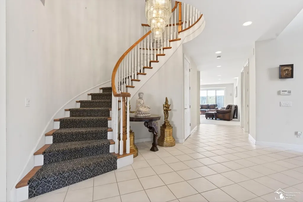 4592 Forestview Drive West Bloomfield Charter Township MI 48322