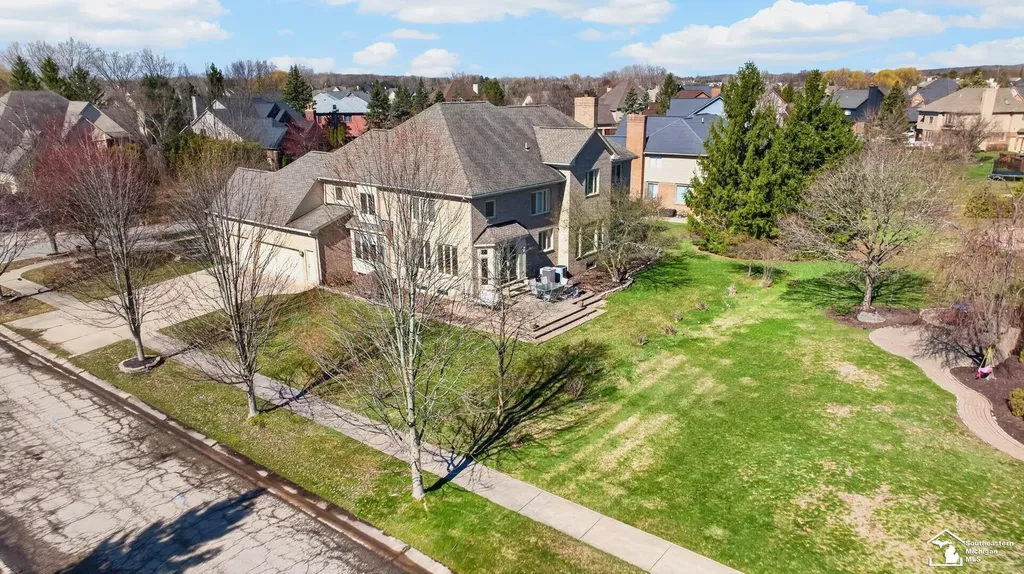 4592 Forestview Drive West Bloomfield Charter Township MI 48322