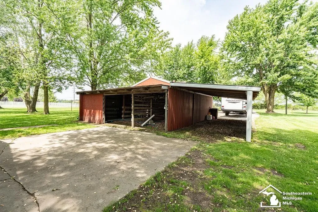1584 E Newburg Road Ash Township MI 48117