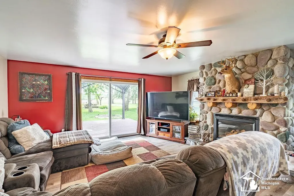 1584 E Newburg Road Ash Township MI 48117
