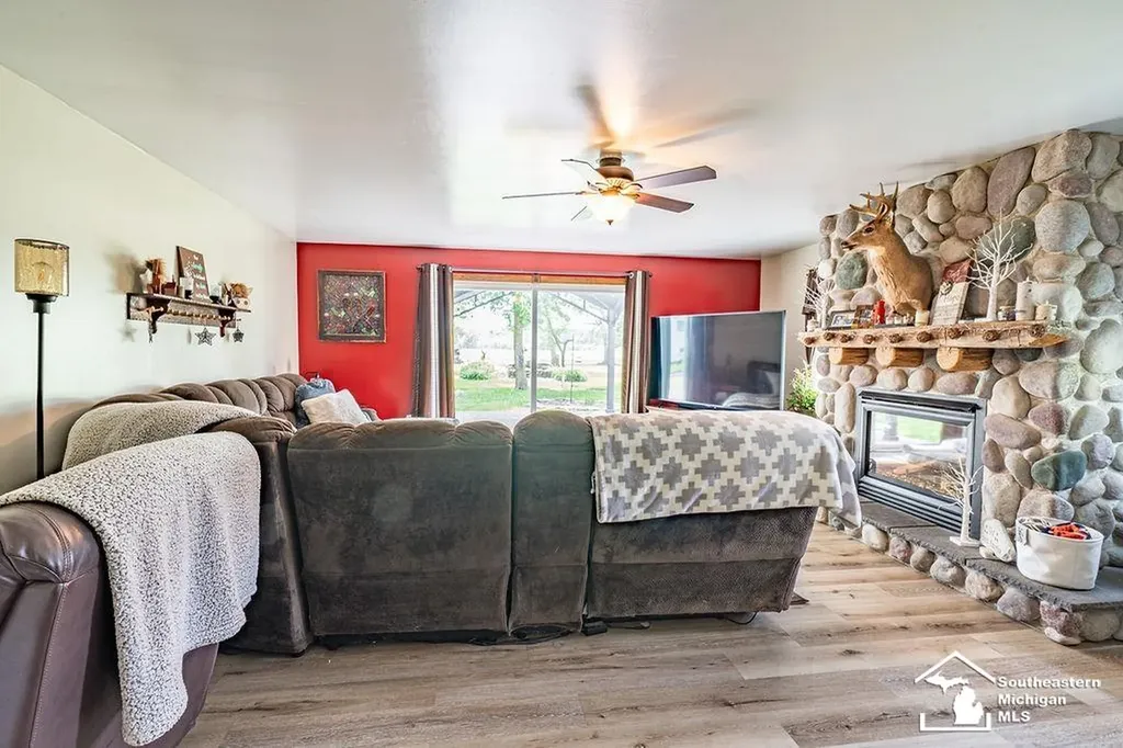 1584 E Newburg Road Ash Township MI 48117