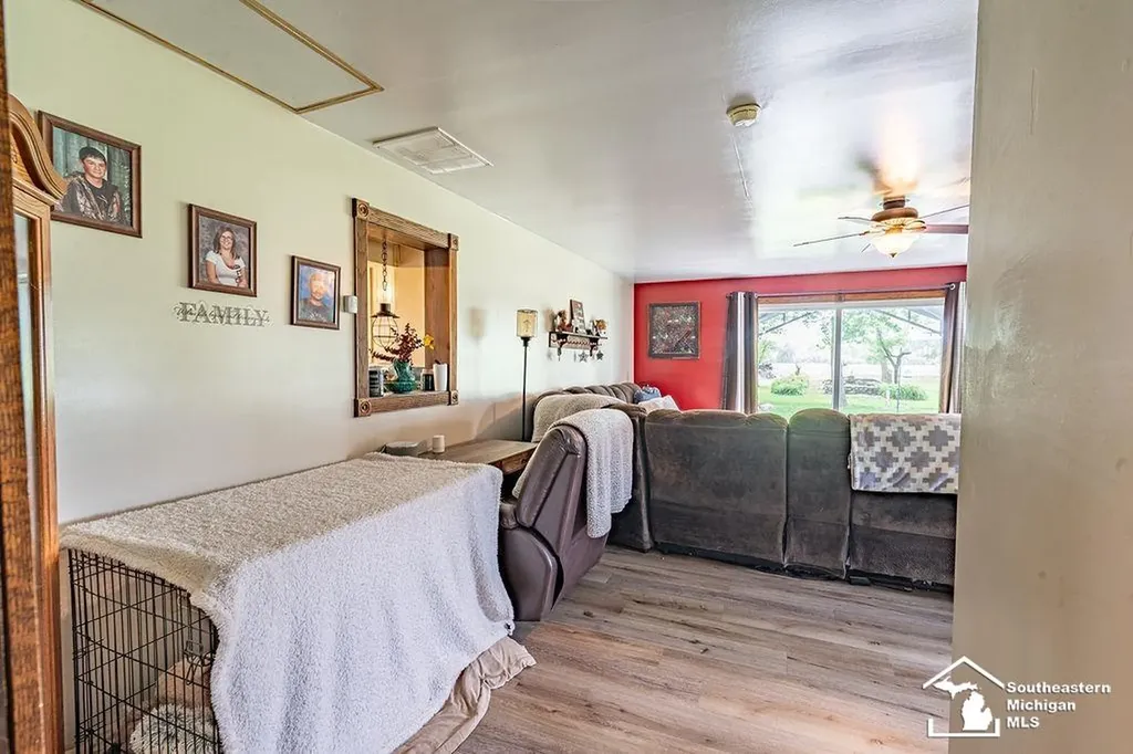 1584 E Newburg Road Ash Township MI 48117