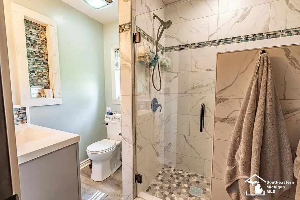 1584 E Newburg Road Ash Township MI 48117