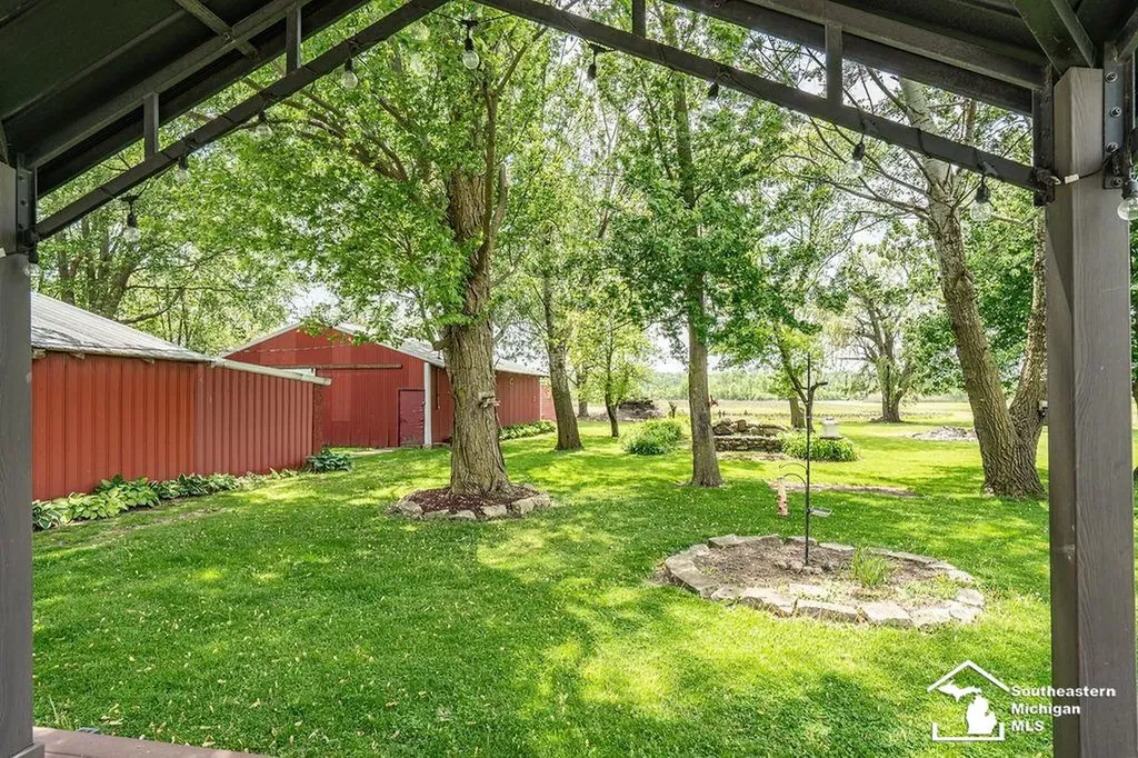1584 E Newburg Road Ash Township MI 48117
