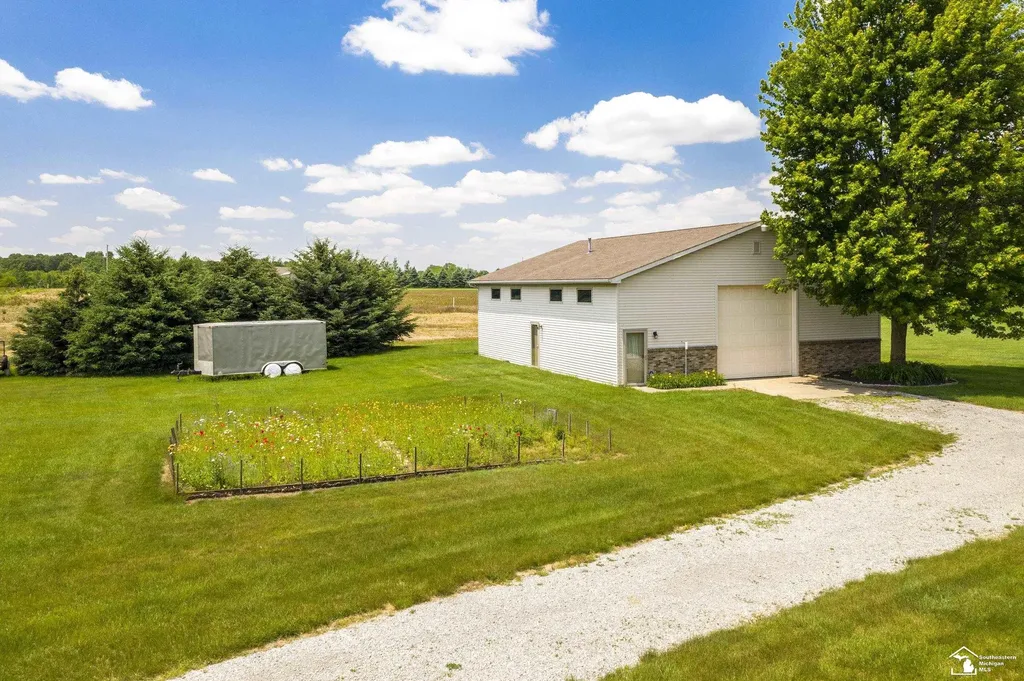 1573 W Erie Road Bedford Township MI 48182