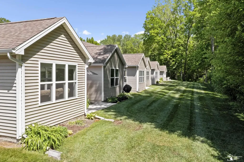 8046 Timber Wood Lane Bedford Township MI 48182