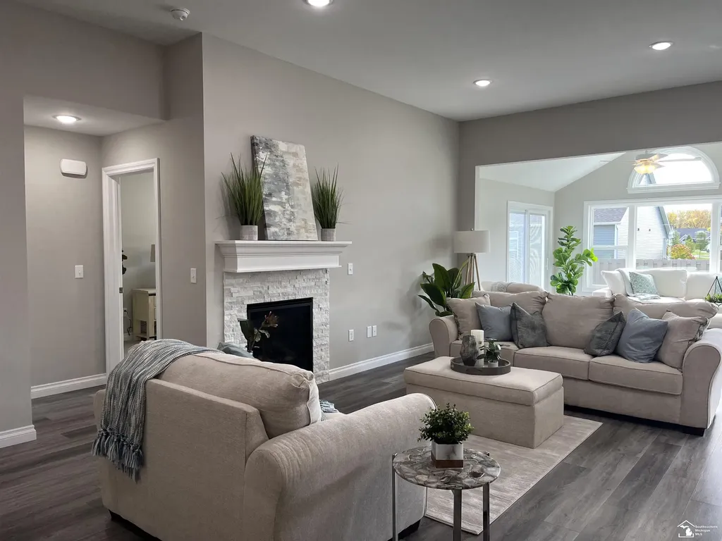 8289 Grande Lake Circle Bedford Township MI 48182