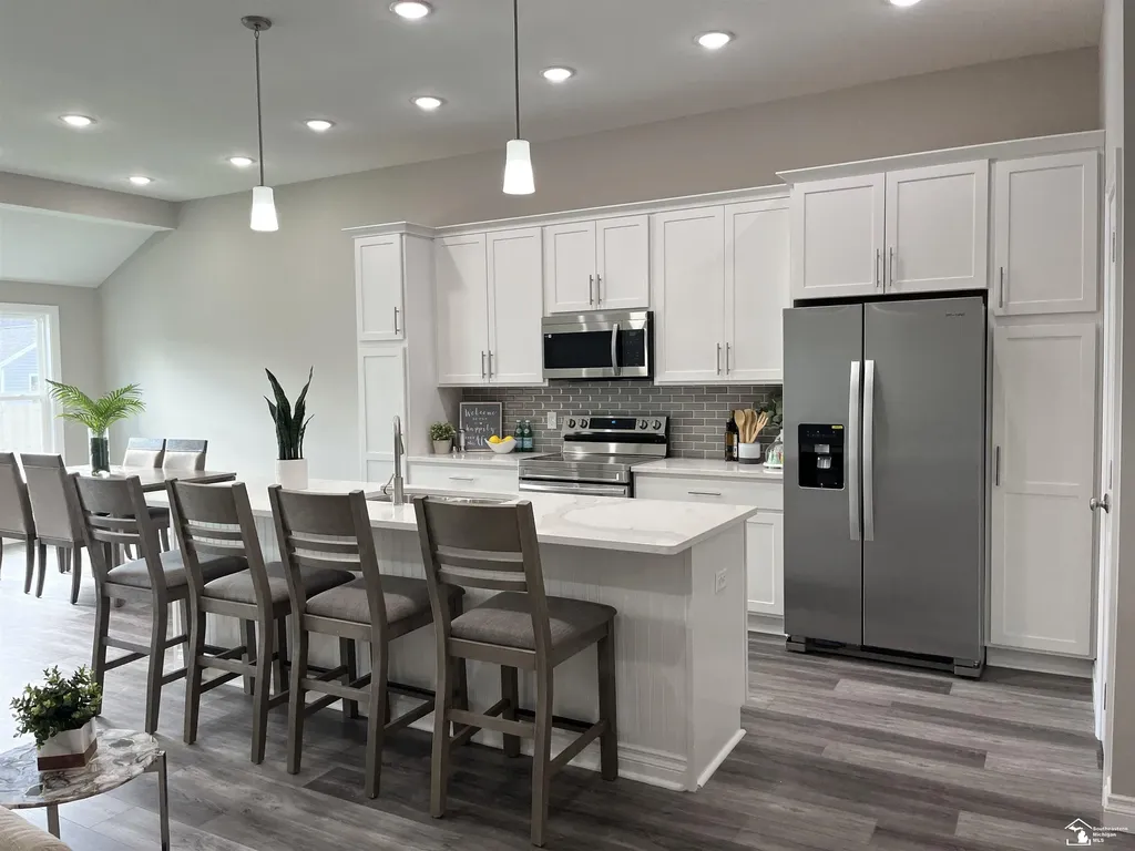 8289 Grande Lake Circle Bedford Township MI 48182