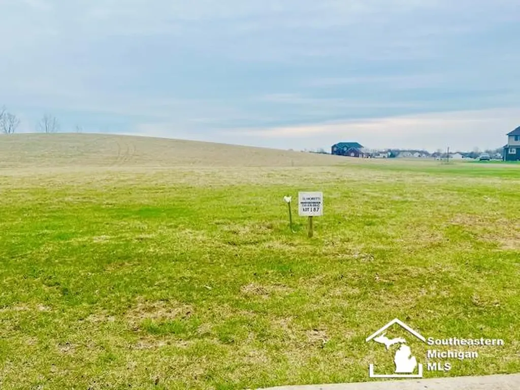 8490 Cobblestone Drive Berlin Charter Township MI 48166