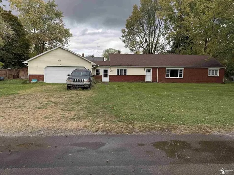 29 E Vesey Street Petersburg City MI 49270
