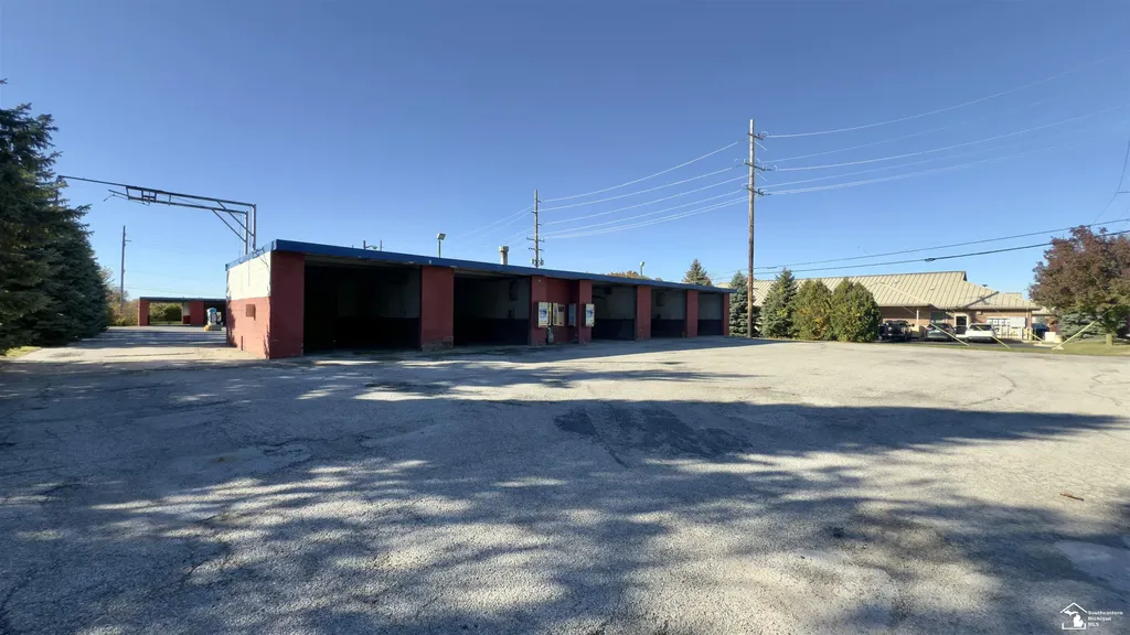 227 Stewart Road Monroe City MI 48162