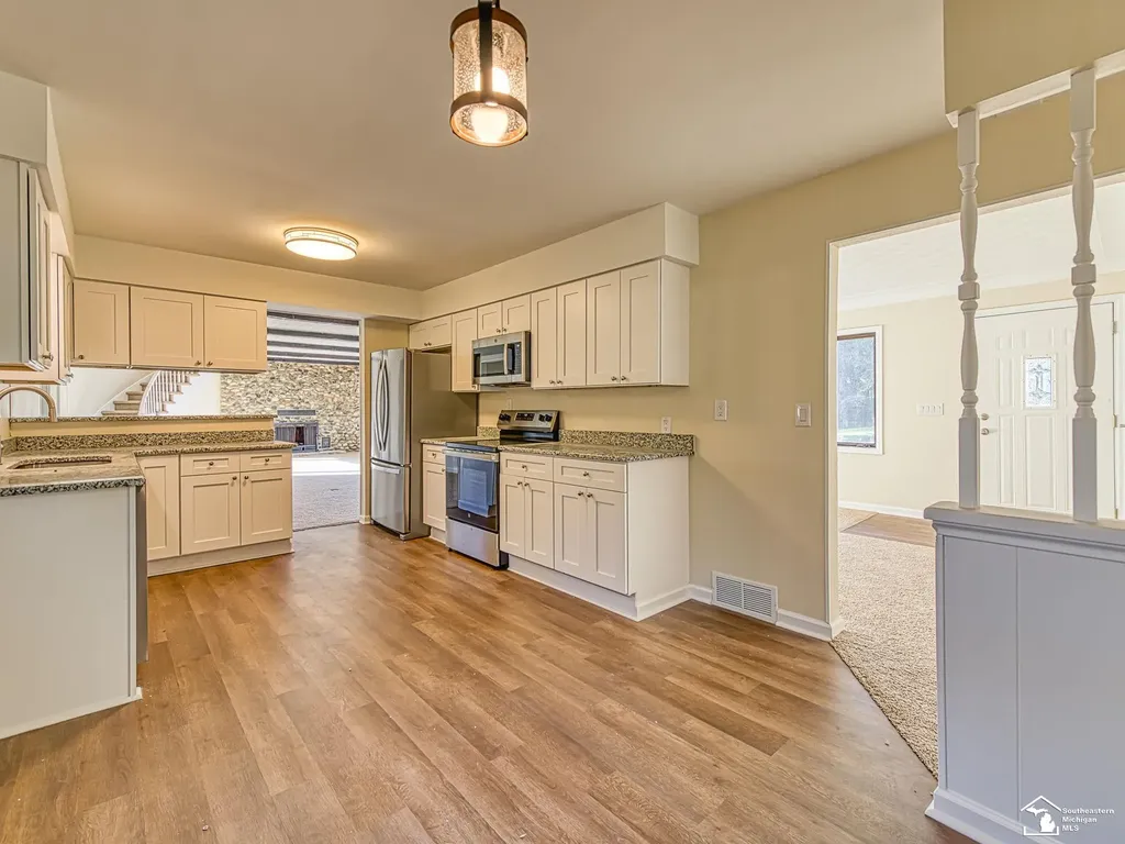 10711 Douglas Road Bedford Township MI 48182