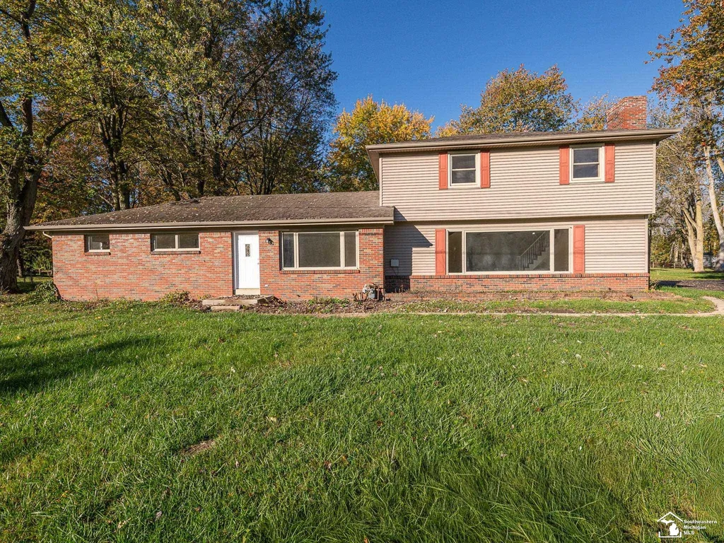 10711 Douglas Road Bedford Township MI 48182