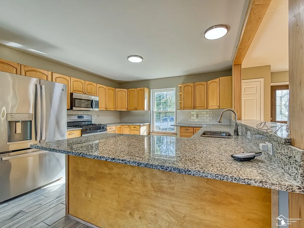 6482 Sorby Highway Addison Village MI 49220