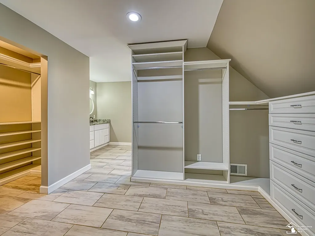 6482 Sorby Highway Addison Village MI 49220