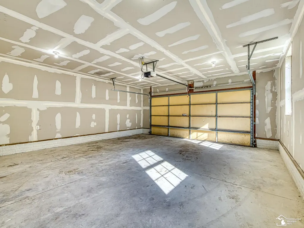 6482 Sorby Highway Addison Village MI 49220