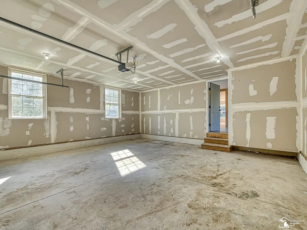 6482 Sorby Highway Addison Village MI 49220