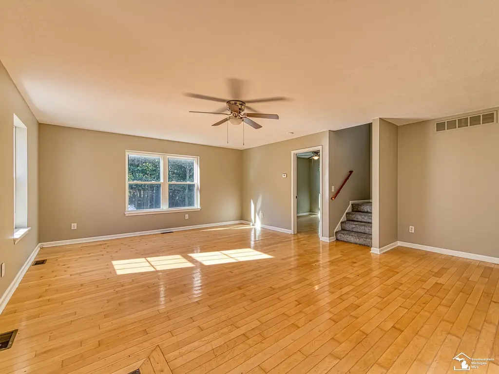 6482 Sorby Highway Addison Village MI 49220