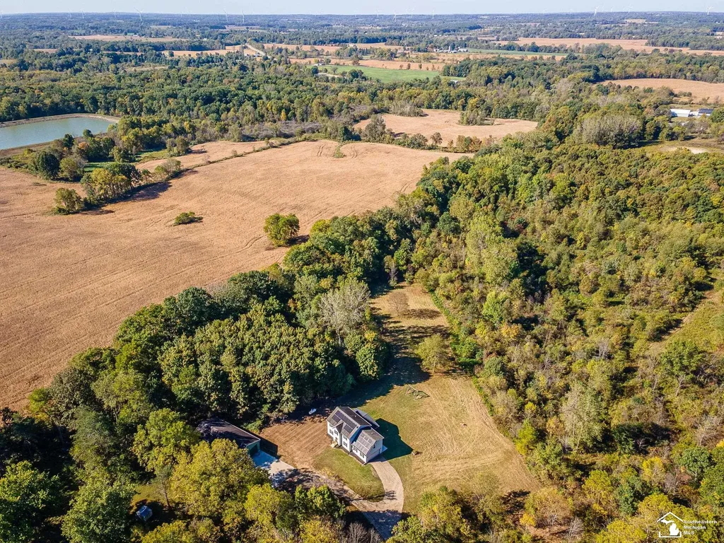 6482 Sorby Highway Addison Village MI 49220