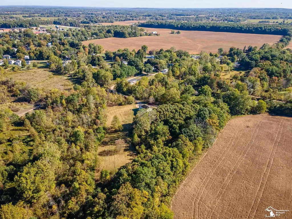 6482 Sorby Highway Addison Village MI 49220