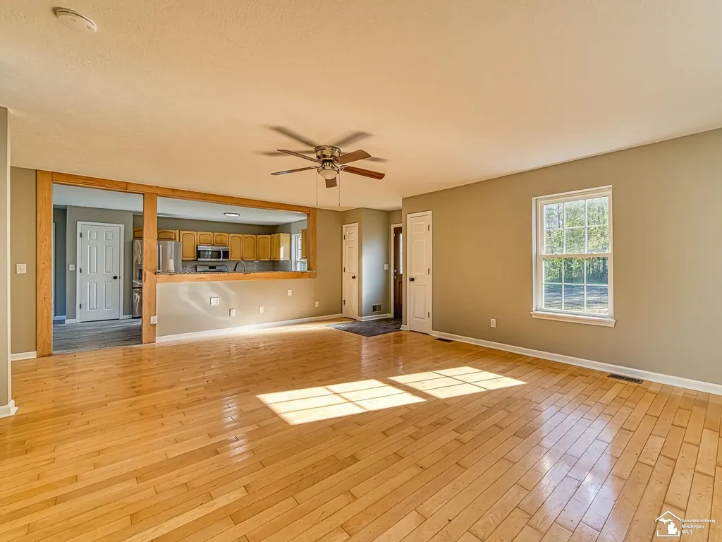6482 Sorby Highway Addison Village MI 49220