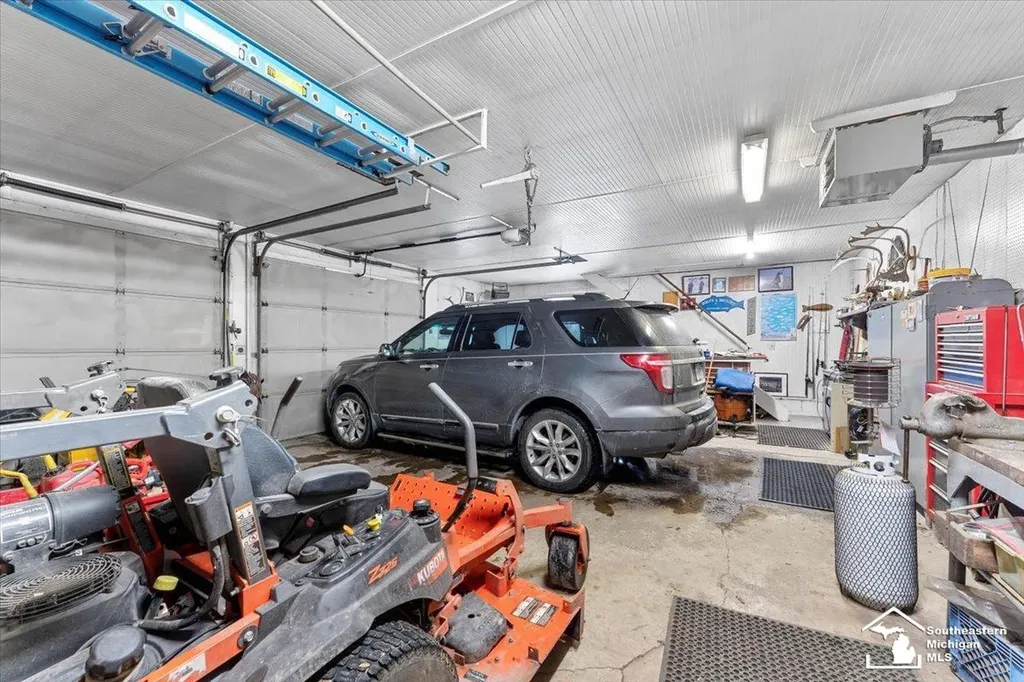 7577 S Huron River Drive South Rockwood Village MI 48179