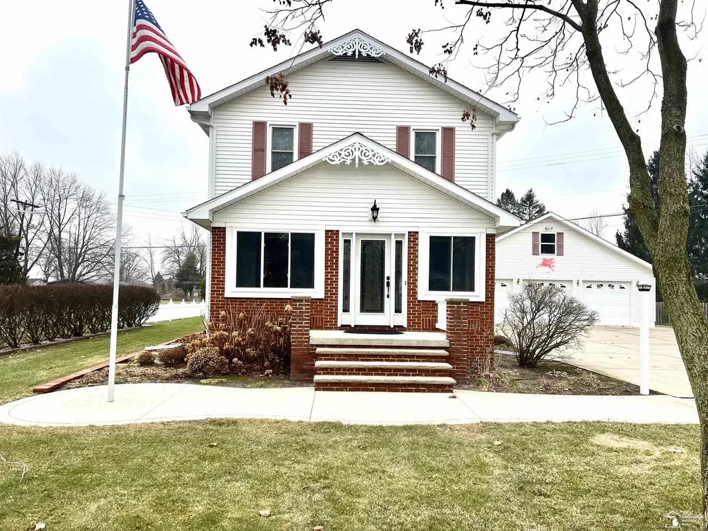 4011 Bluebush Road Raisinville Township MI 48162