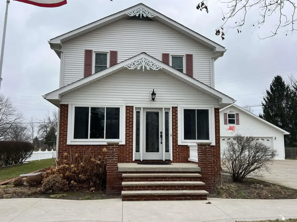 4011 Bluebush Road Raisinville Township MI 48162