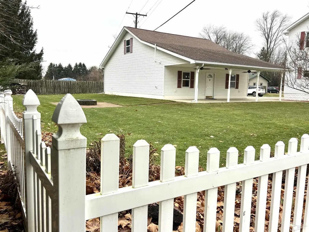 4011 Bluebush Road Raisinville Township MI 48162