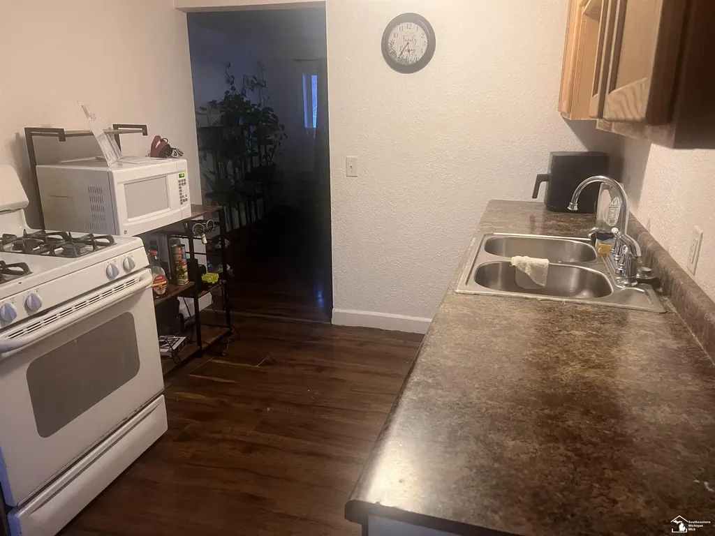 625 W Fifth Street Monroe City MI 48161