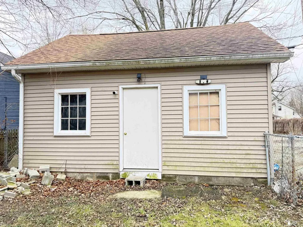 625 W Fifth Street Monroe City MI 48161