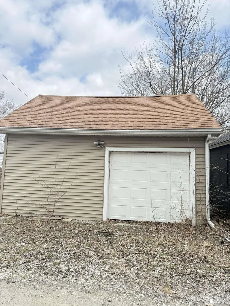 625 W Fifth Street Monroe City MI 48161