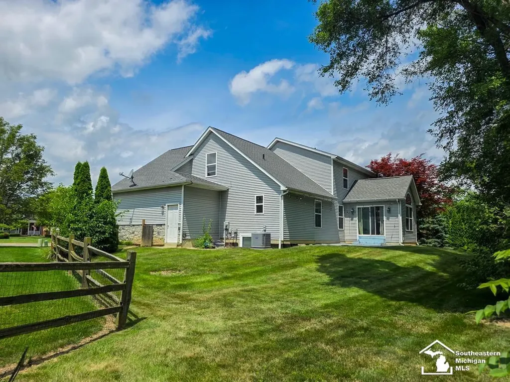 14922 Wildwood Drive Monroe Charter Township MI 48161